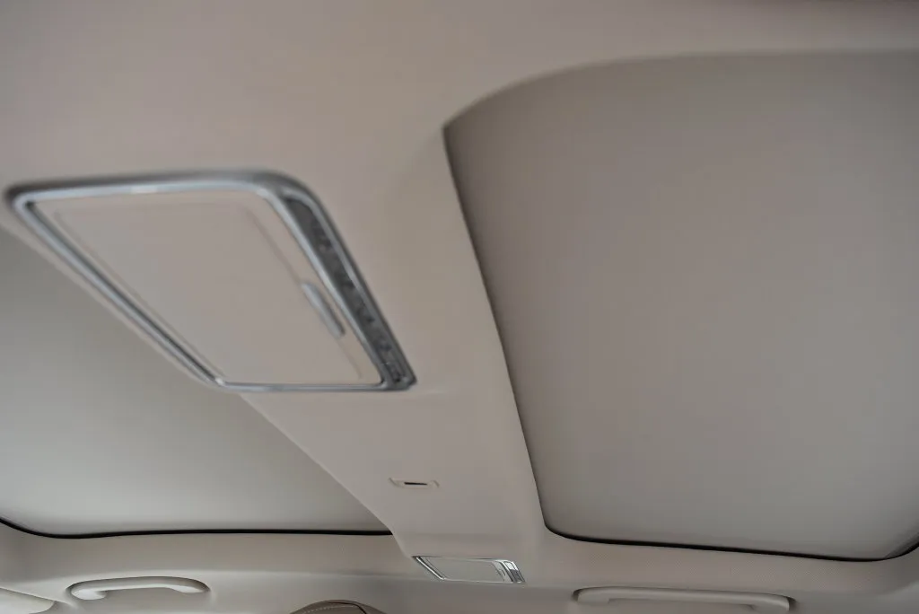 Mercedes-Benz S-Class photo 12