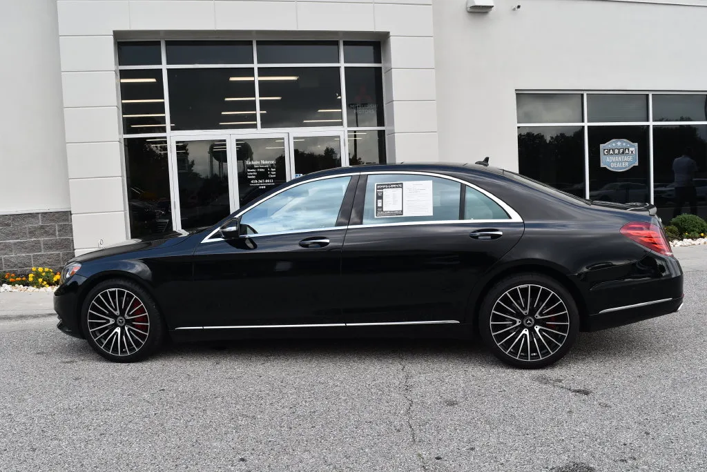 Mercedes-Benz S-Class photo 4