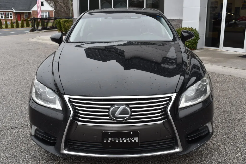 Lexus LS photo 3