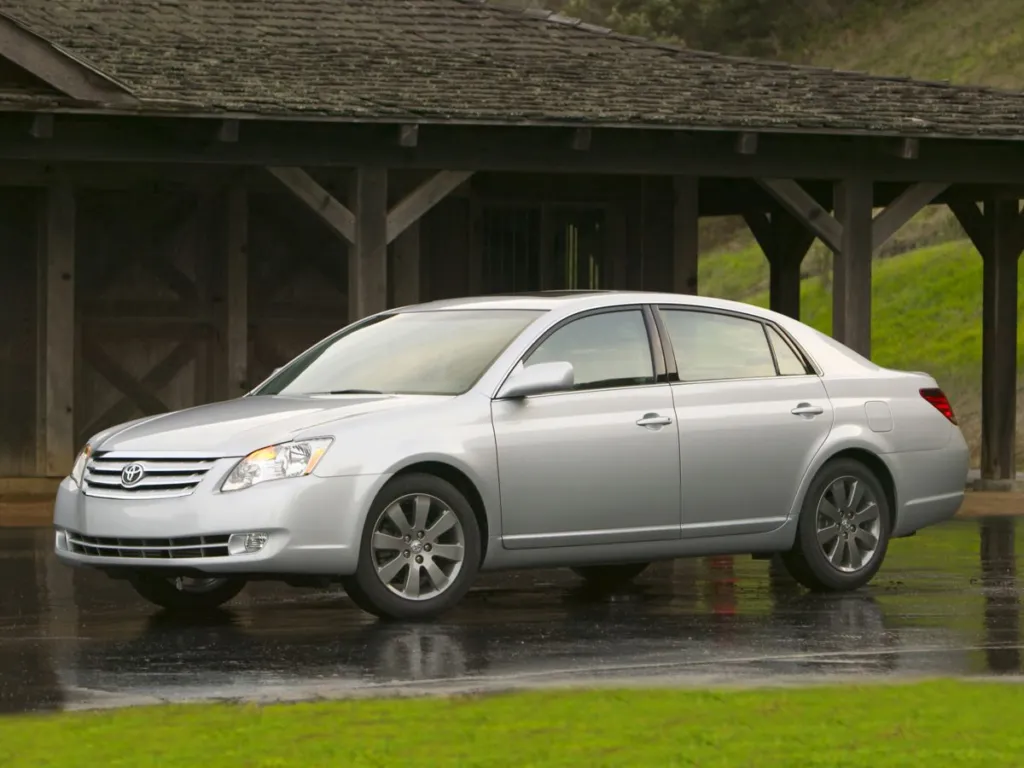 Amazing 2005 Toyota Avalon Touring Sedan Photos