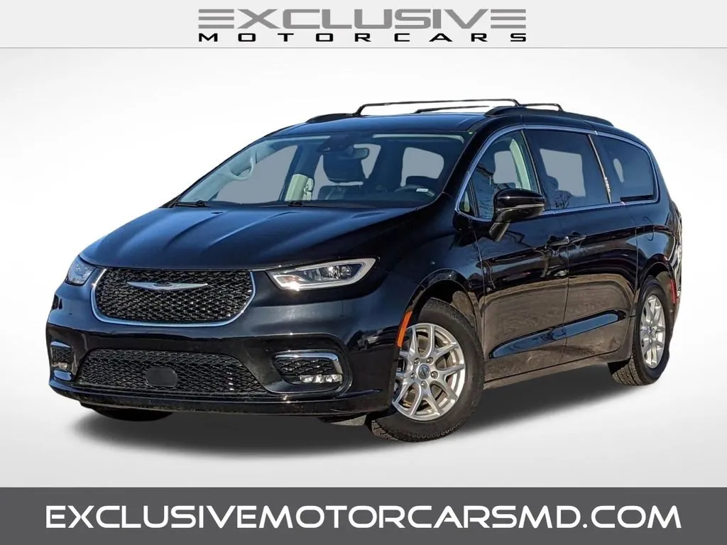 2022 Chrysler Pacifica Touring L for sale in Randallstown, MD