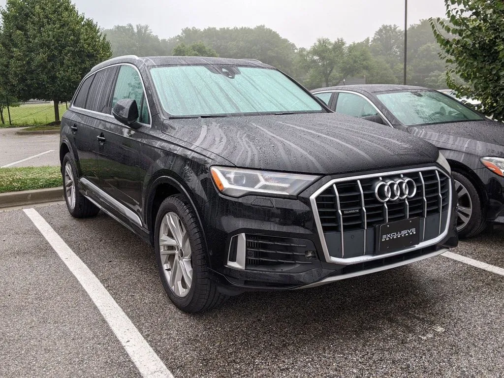 2021 Audi Q7 Premium Plus's photo
