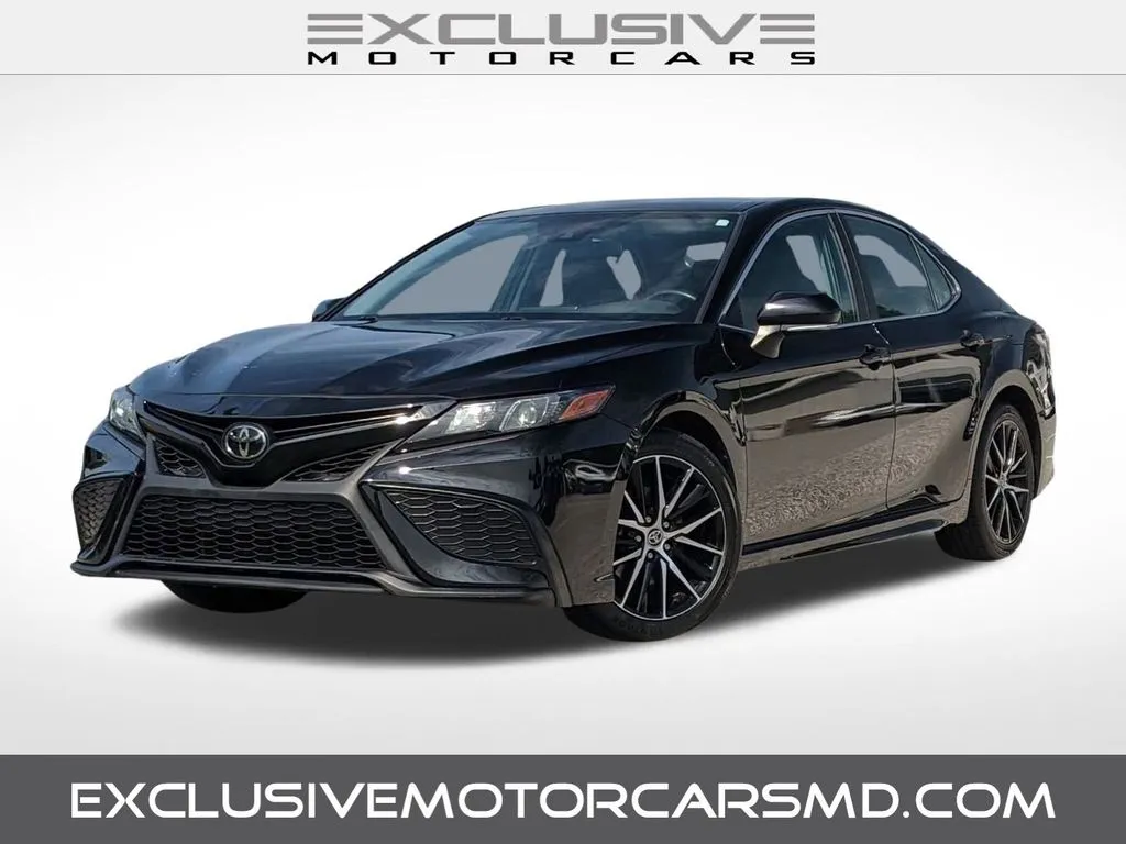 2022 Toyota Camry SE