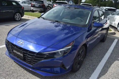 More photos of 2023 Hyundai Elantra SEL at Exclusive Motorcars, MD