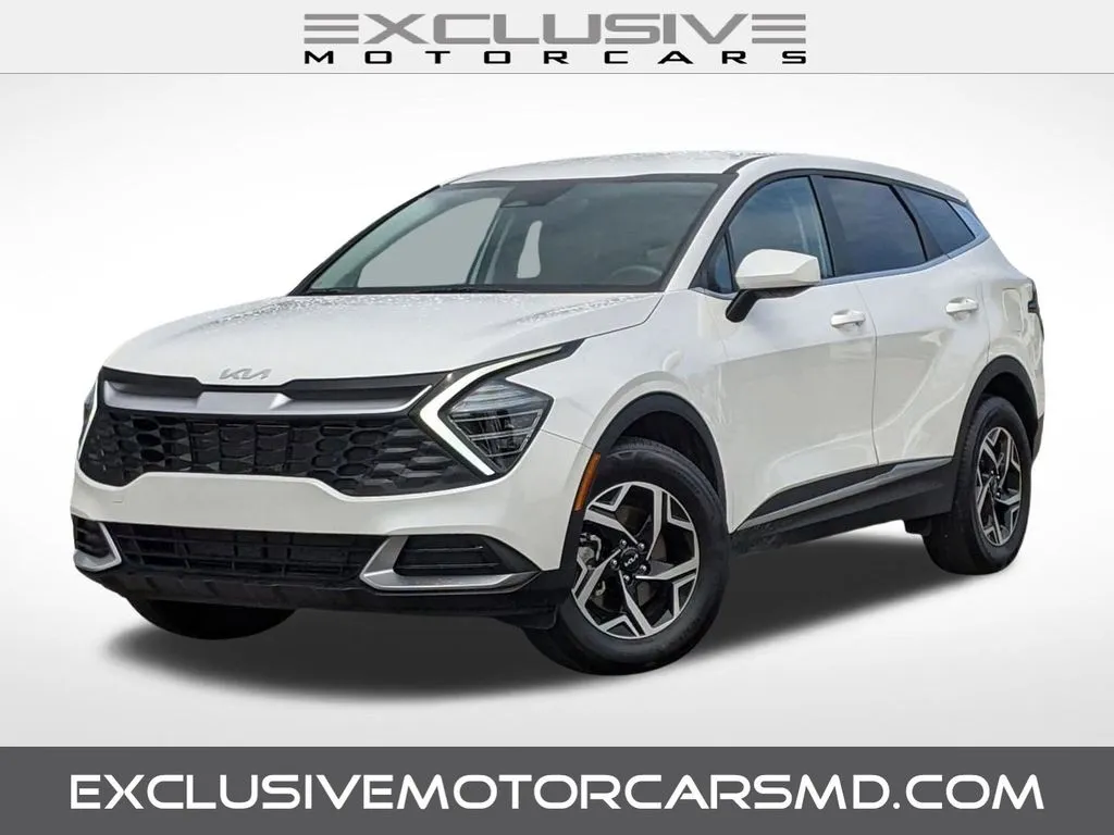 White 2024 Kia Sportage LX for sale in Randallstown, MD