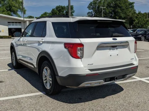 More photos of 2022 Ford Explorer XLT at Exclusive Motorcars, MD
