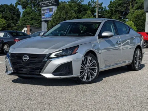 Photos of 2023 Nissan Altima 2.5 SL for sale in Randallstown, MD at Exclusive Motorcars