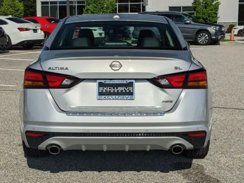 More photos of 2023 Nissan Altima 2.5 SL at Exclusive Motorcars, MD