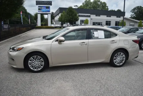 More photos of 2018 Lexus ES 350 at Exclusive Motorcars, MD