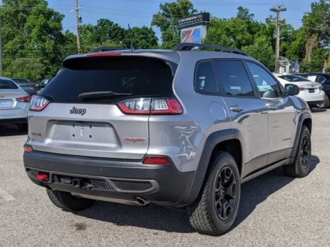 More photos of 2019 Jeep Cherokee Trailhawk at Exclusive Motorcars, MD