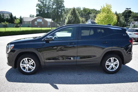 More photos of 2024 GMC Terrain SLE at Exclusive Motorcars, MD