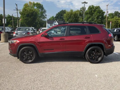 Another view of 2019 Jeep Cherokee Altitude for sale in Randallstown, MD at Exclusive Motorcars