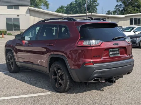 More photos of 2019 Jeep Cherokee Altitude at Exclusive Motorcars, MD