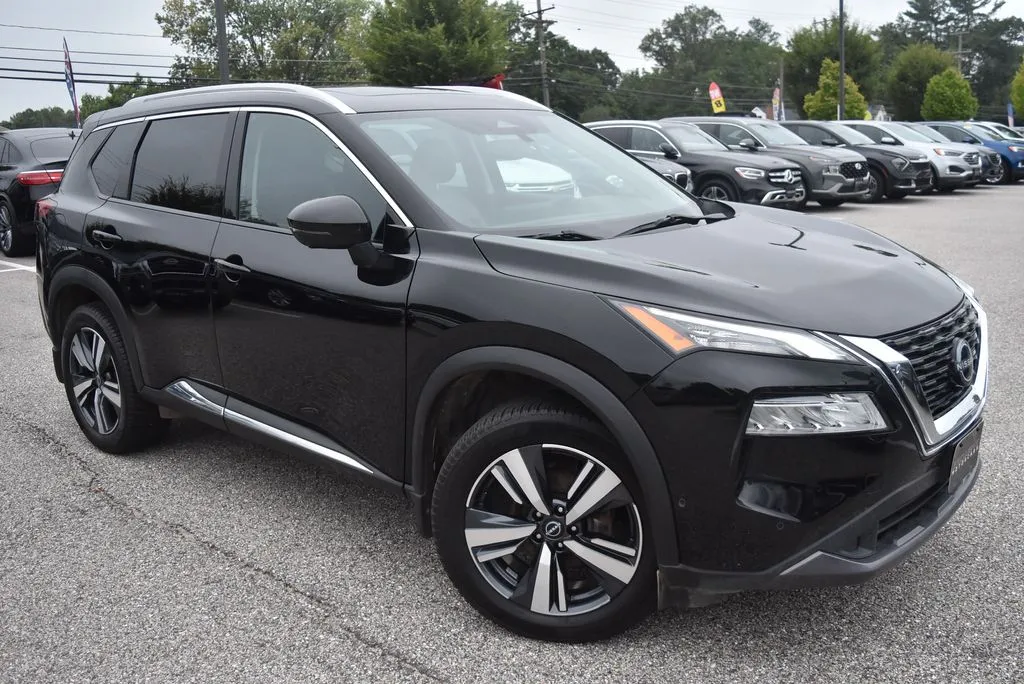 2023 Nissan Rogue SL