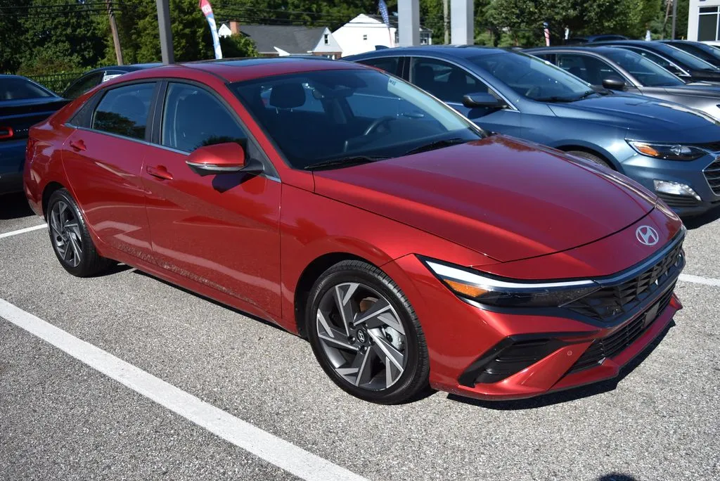 2024 Hyundai Elantra Limited