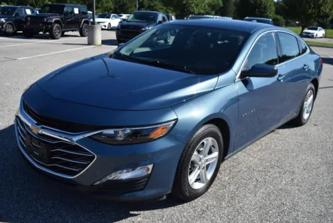 More photos of 2024 Chevrolet Malibu LT at Exclusive Motorcars, MD