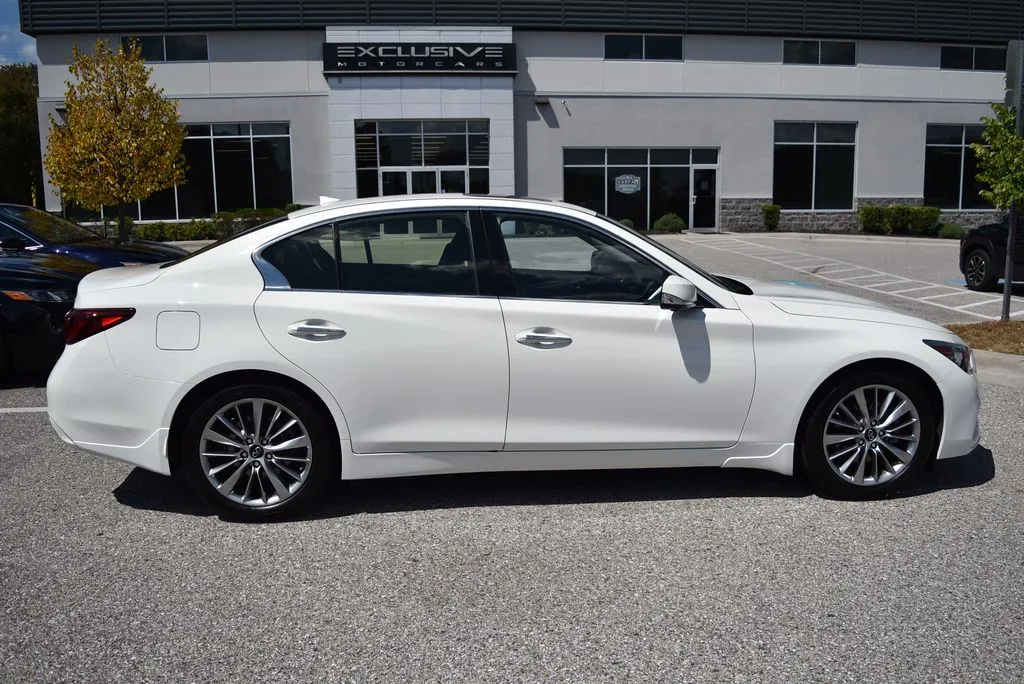 2022 INFINITI Q50 LUXE's photo