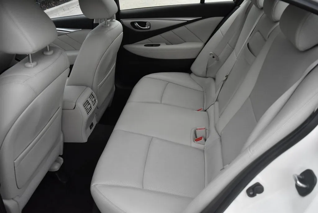 2022 INFINITI Q50 LUXE - Photo 10
