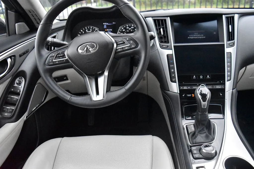 2022 INFINITI Q50 LUXE - Photo 12