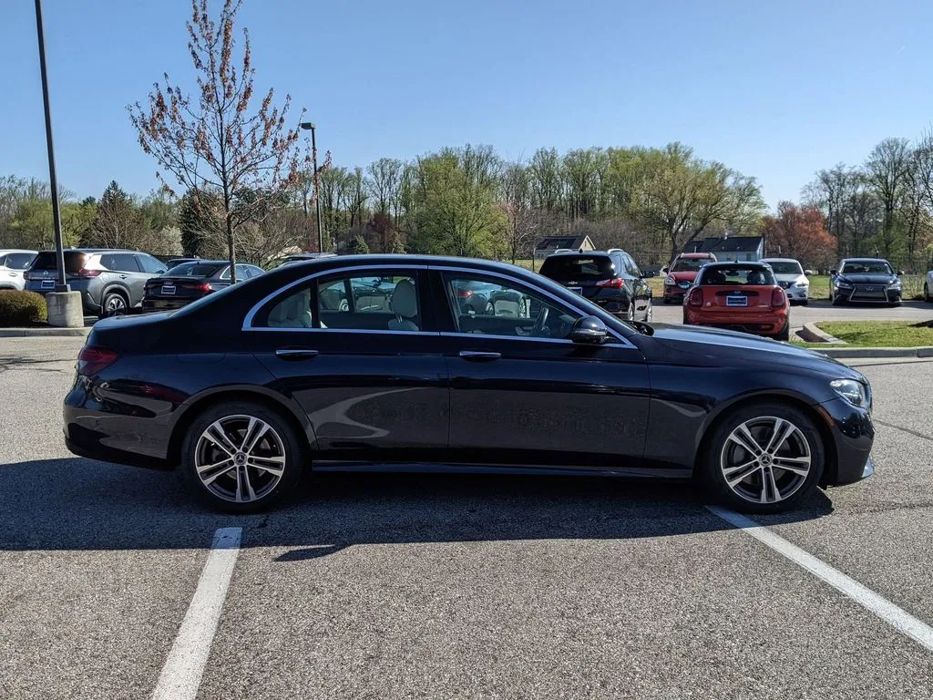 2021 Mercedes-Benz E-Class E350's photo