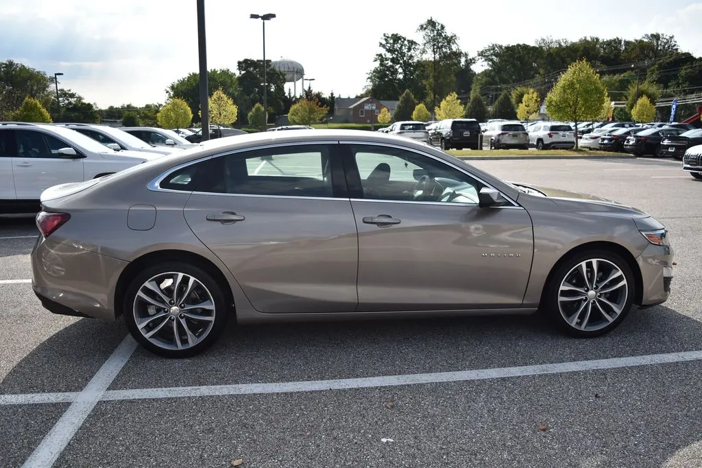 2024 Chevrolet Malibu 2LT's photo