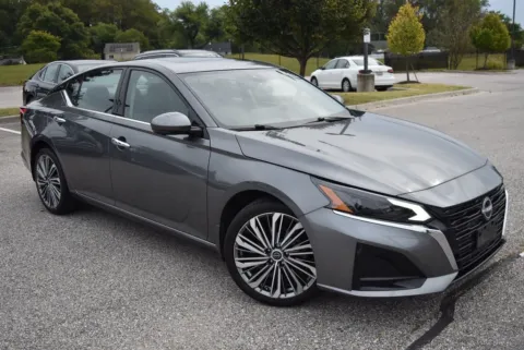 Gray 2023 Nissan Altima 2.5 SL for sale in Randallstown, MD