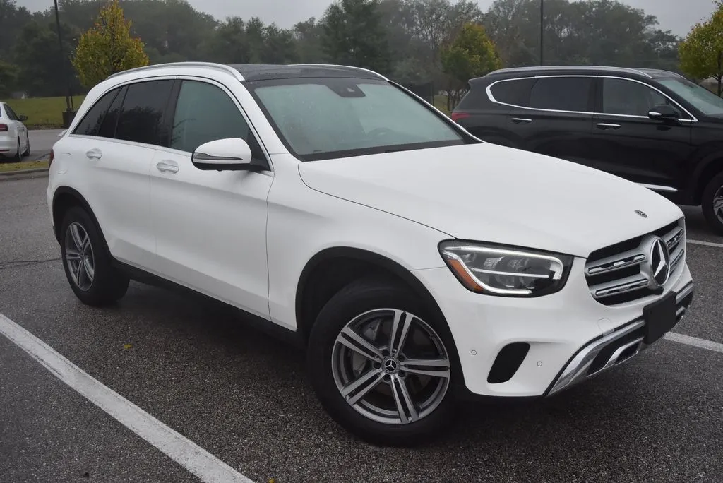 2021 Mercedes-Benz GLC 300