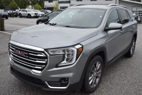 More photos of 2024 GMC Terrain SLT at Exclusive Motorcars, MD