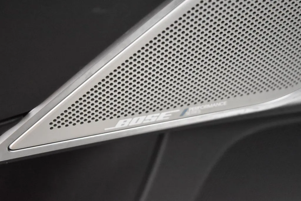 Infiniti Q50 photo 11