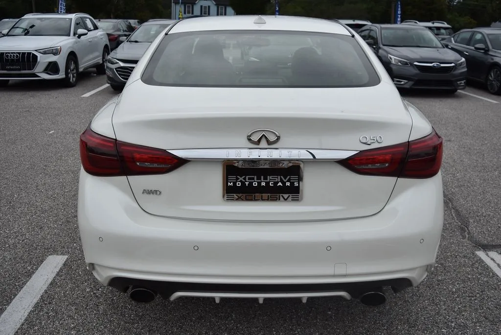 Infiniti Q50 photo 7