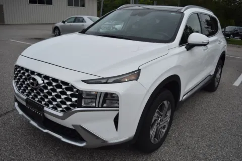 More photos of 2023 Hyundai Santa Fe SEL at Exclusive Motorcars, MD