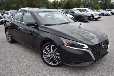 Black 2023 Nissan Altima 2.5 SL for sale in Randallstown, MD