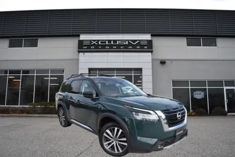 Black 2022 Nissan Pathfinder Platinum for sale in Randallstown, MD