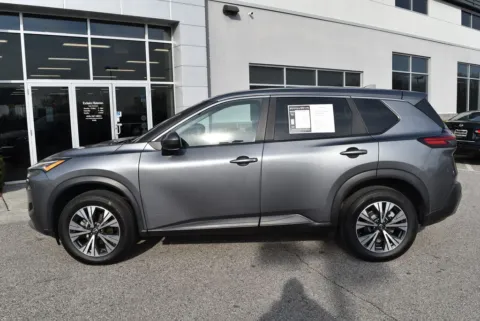 More photos of 2019 Nissan Rogue SL at Exclusive Motorcars, MD