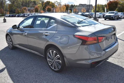 More photos of 2023 Nissan Altima 2.5 SL at Exclusive Motorcars, MD