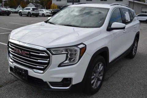 More photos of 2024 GMC Terrain SLT at Exclusive Motorcars, MD