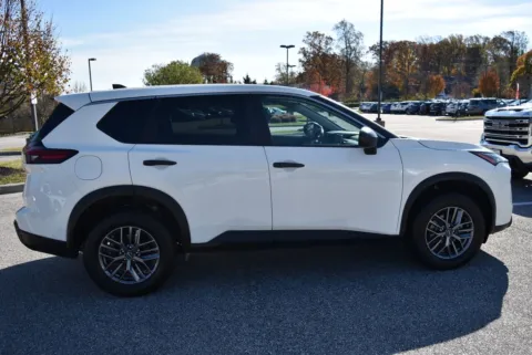 White 2024 Nissan Rogue S for sale in Randallstown, MD