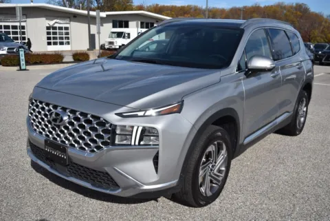 More photos of 2023 Hyundai Santa Fe SEL at Exclusive Motorcars, MD