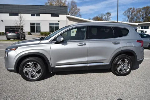 More photos of 2023 Hyundai Santa Fe SEL at Exclusive Motorcars, MD