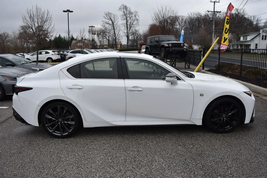 2022 Lexus IS 350 F SPORT's photo