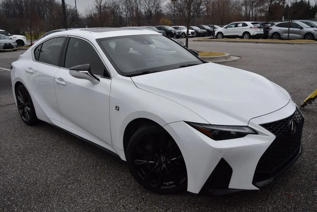 2022 Lexus IS 350 F SPORT's photo