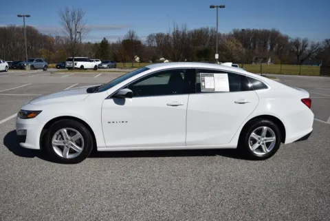 More photos of 2024 Chevrolet Malibu LT at Exclusive Motorcars, MD