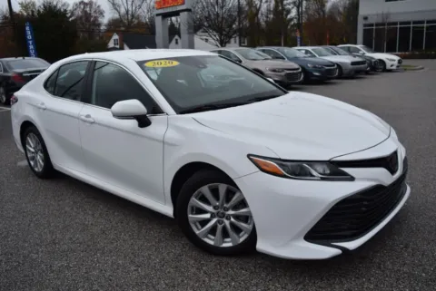 White 2020 Toyota Camry LE for sale in Randallstown, MD