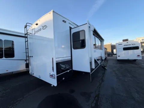 More photos of 2026 Jayco EAGLE 335LSTS at Valley RV Supercenter, WA