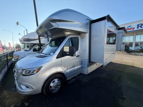 Another view of 2026 Jayco Melbourne Prestige 25LP for sale in Kent, WA at Valley RV Supercenter