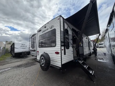 More photos of 2026 Jayco Jay-Flight SLX 262RLSW at Valley RV Supercenter, WA