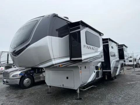 Another view of 2026 Jayco Pinnacle 39FLOK for sale in Kent, WA at Valley RV Supercenter