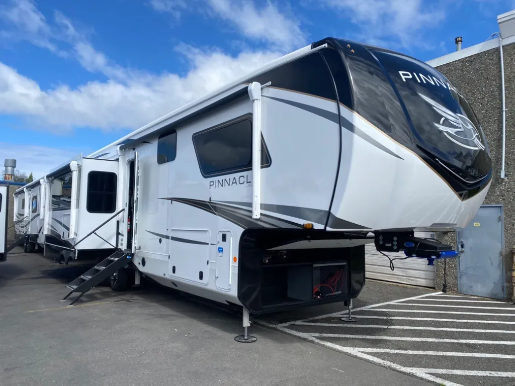 2025 Jayco Pinnacle 38KPTS