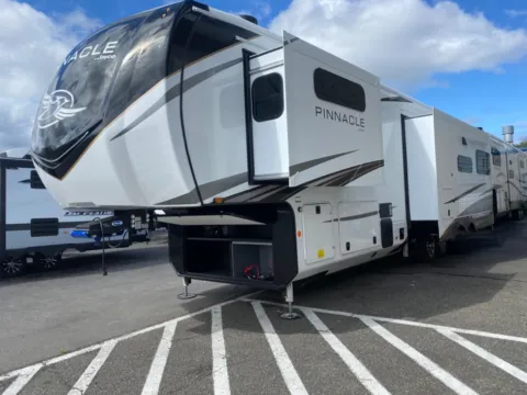More photos of 2025 Jayco Pinnacle 38KPTS at Valley RV Supercenter, WA