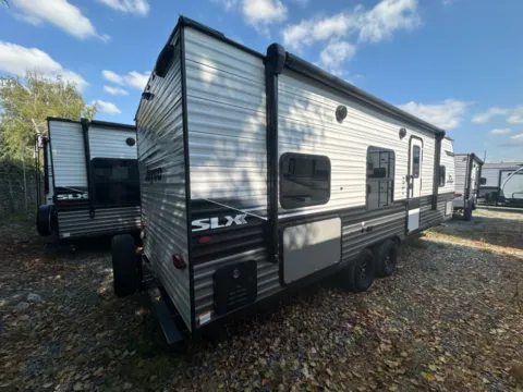 More photos of 2024 Jayco JAY FLIGHT 260BHW at Valley RV Supercenter, WA